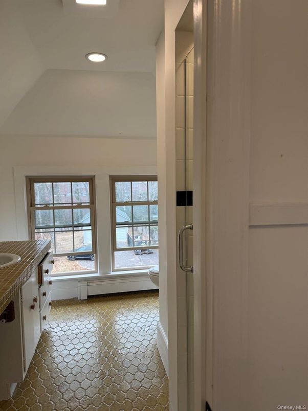 Bathroom, Interior, Recessed Lighting, Water