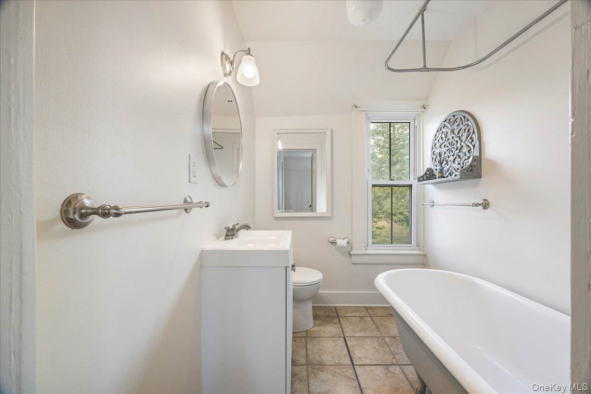 Bathroom, Free Standing Baths, Interior