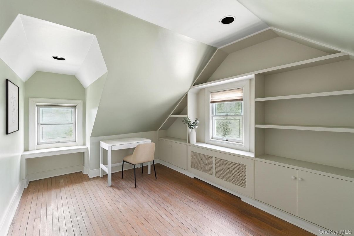 Home Office, Interior, Recessed Lighting, Wood Texture Flooring