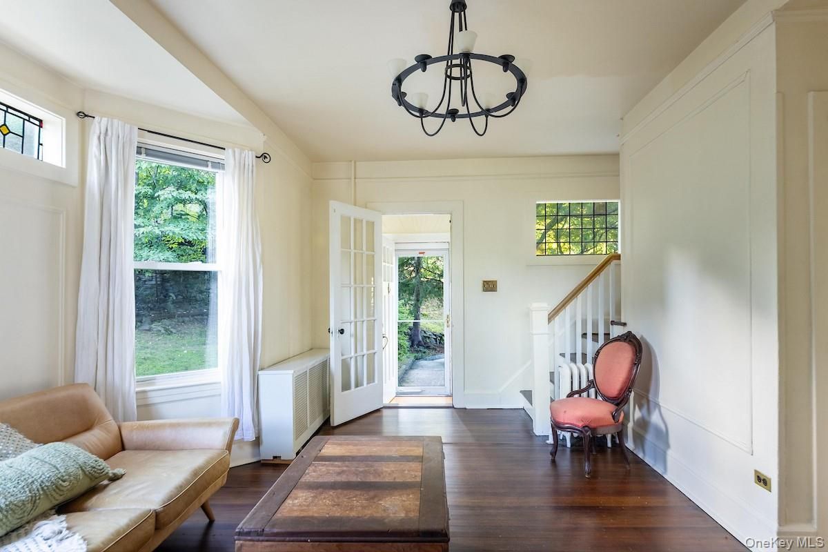 Chandelier, Interior, Wood Texture Flooring