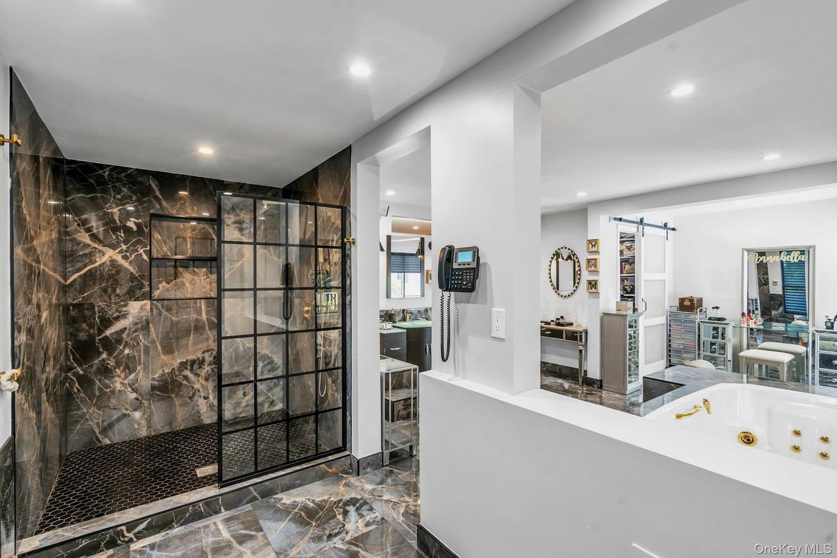 Bathroom, Fireplace, Interior, Recessed Lighting