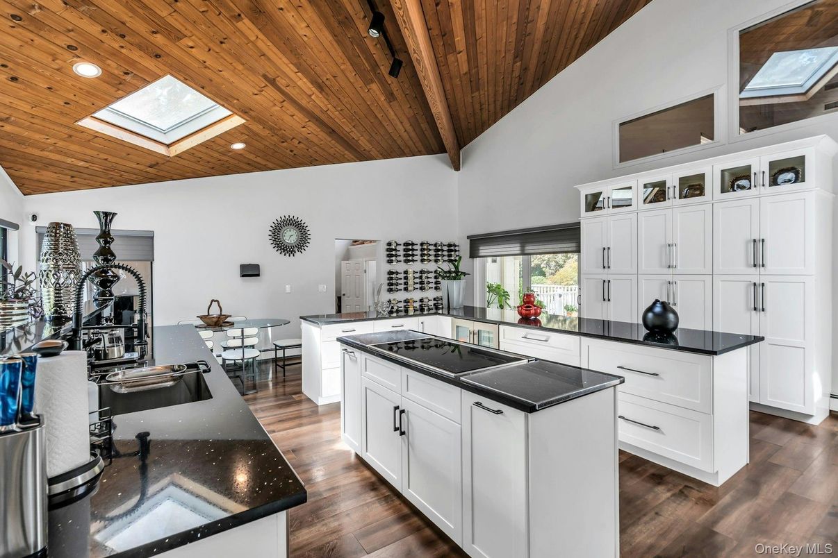 Dining room, Interior, Kitchen, Recessed Lighting, Wooden Ceilings, Wood Texture Flooring