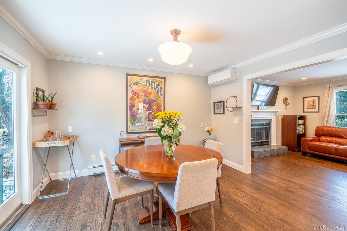 Dining room, Fireplace, Interior, Recessed Lighting, Wood Texture Flooring