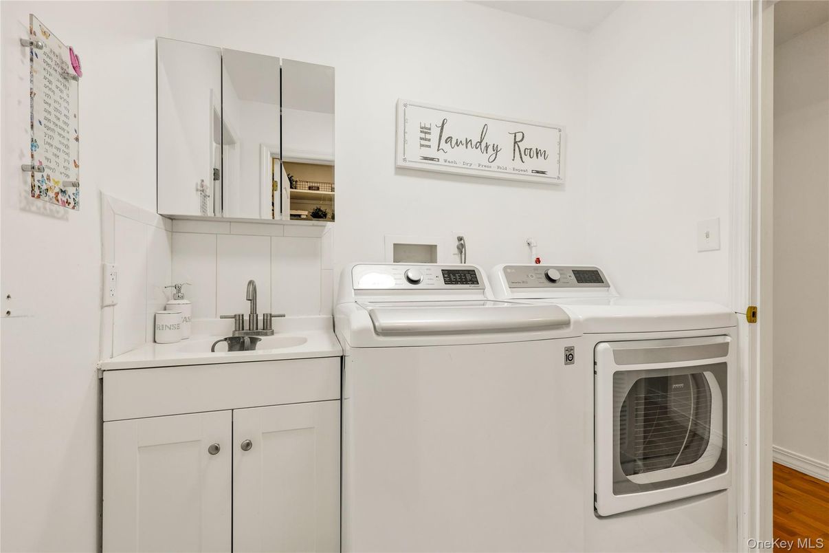 Interior, Washer