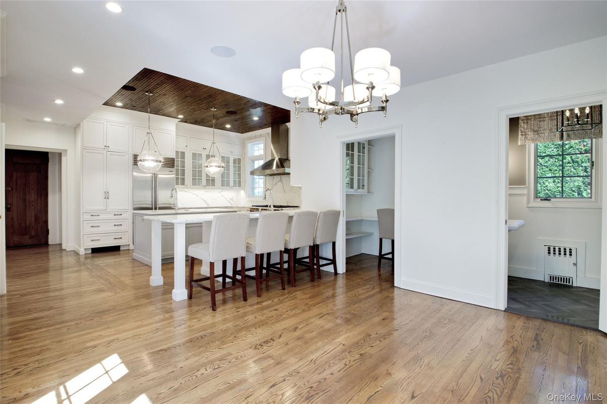 Chandelier, Interior, Kitchen, Pendant Lights, Recessed Lighting, Stainless Steel Appliances, Wood Texture Flooring