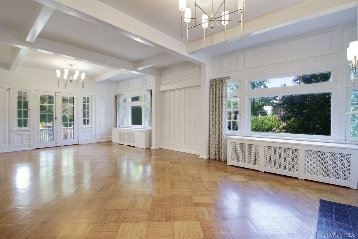 Chandelier, Empty room, Interior, Wood Texture Flooring