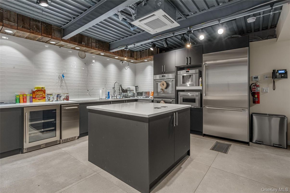 Interior, Kitchen, Stainless Steel Appliances