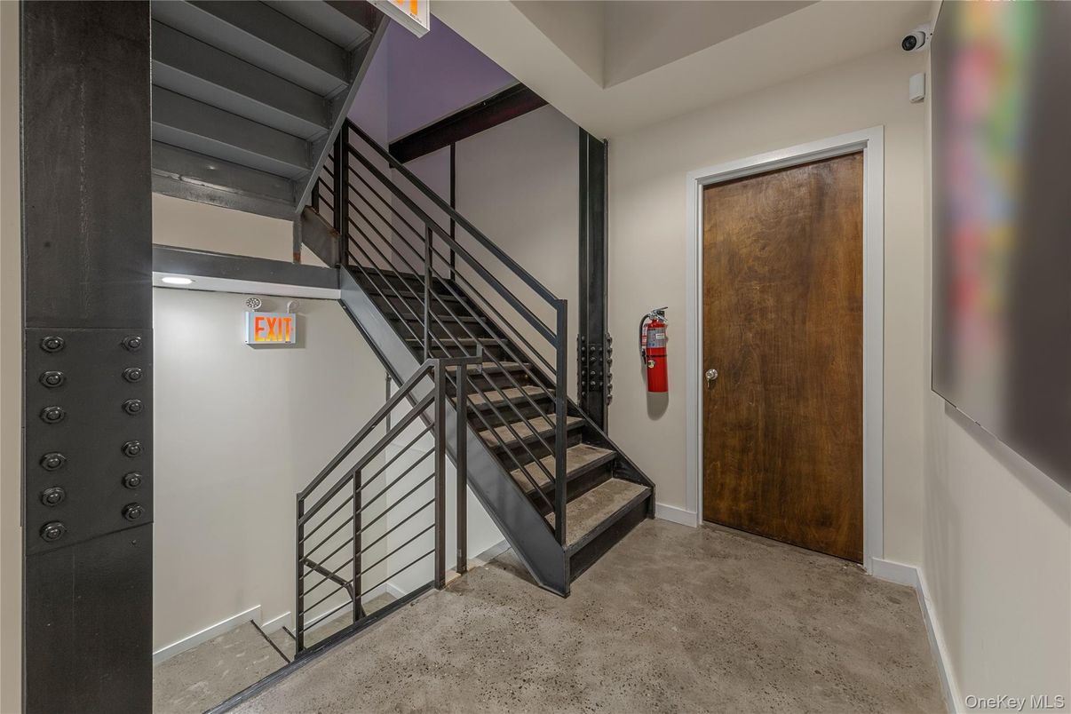 Elevator, Interior