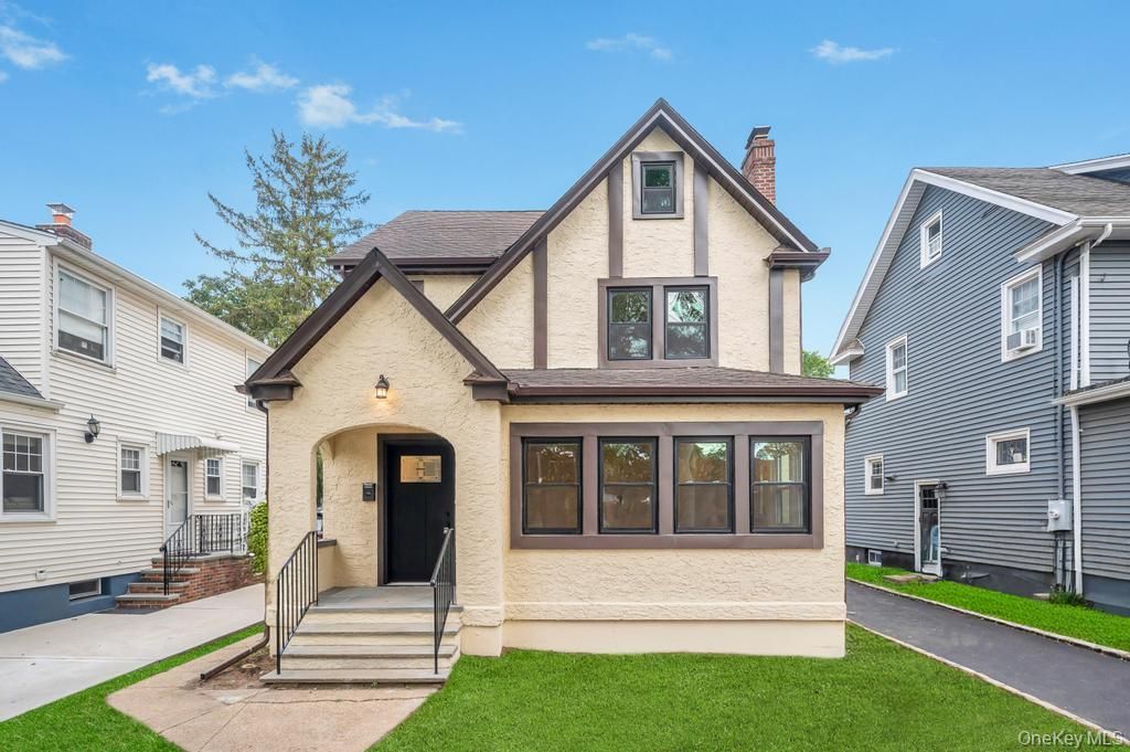 Exterior, Facade, Tudor Revival