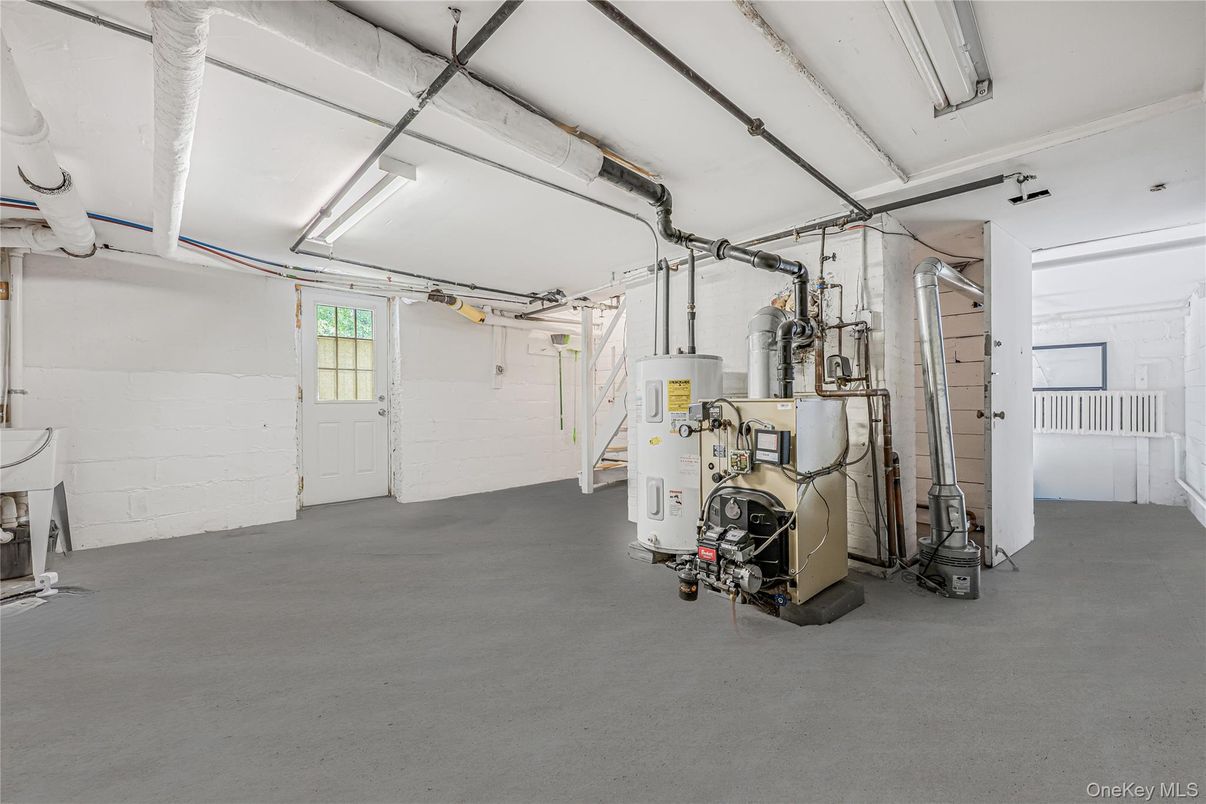 Fitness Equipment, Garage, Interior