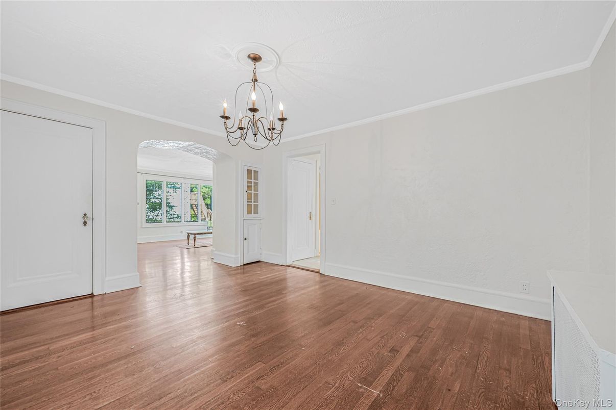 Chandelier, Empty room, Interior, Wood Texture Flooring