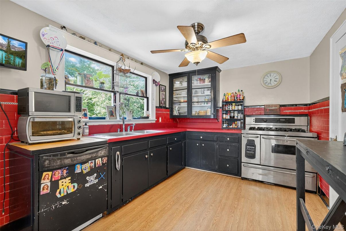 Interior, Kitchen, Stainless Steel Appliances, Wood Texture Flooring