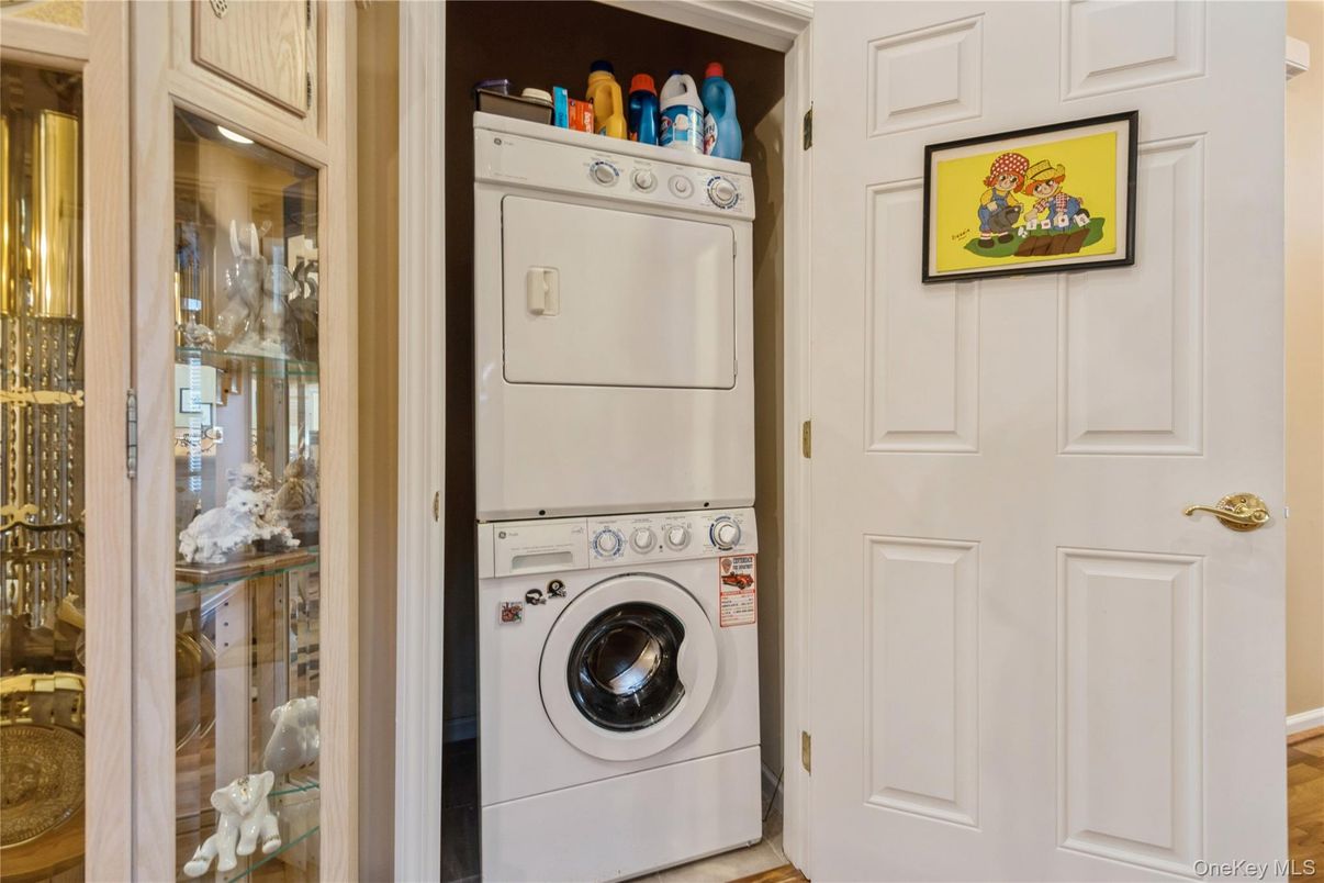 Interior, Utility Closets, Washer