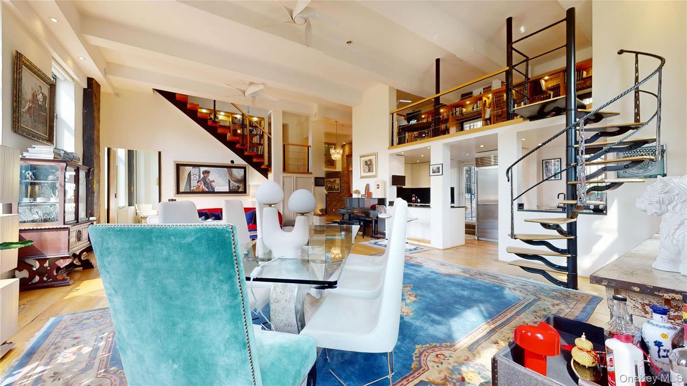 Dining room, Interior, Living room, Pendant Lights, Recessed Lighting, Wood Texture Flooring