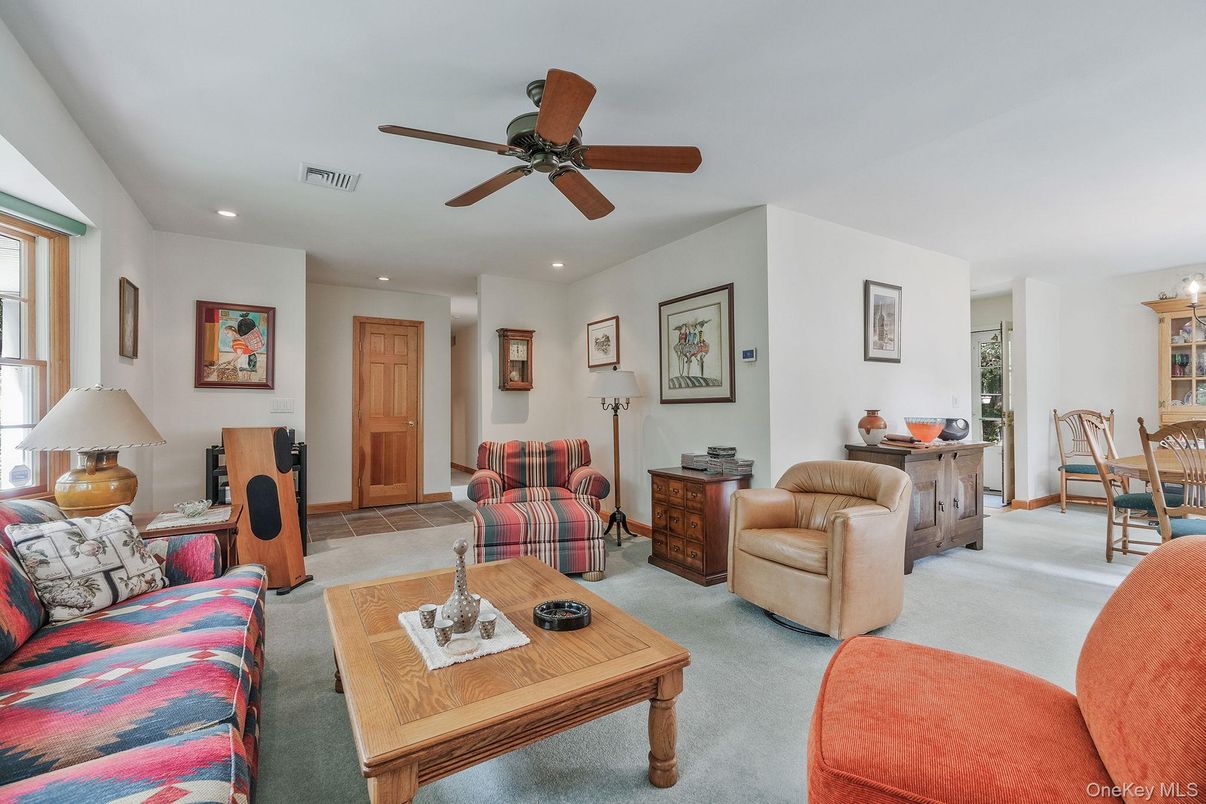 Dining room, Interior, Living room, Recessed Lighting