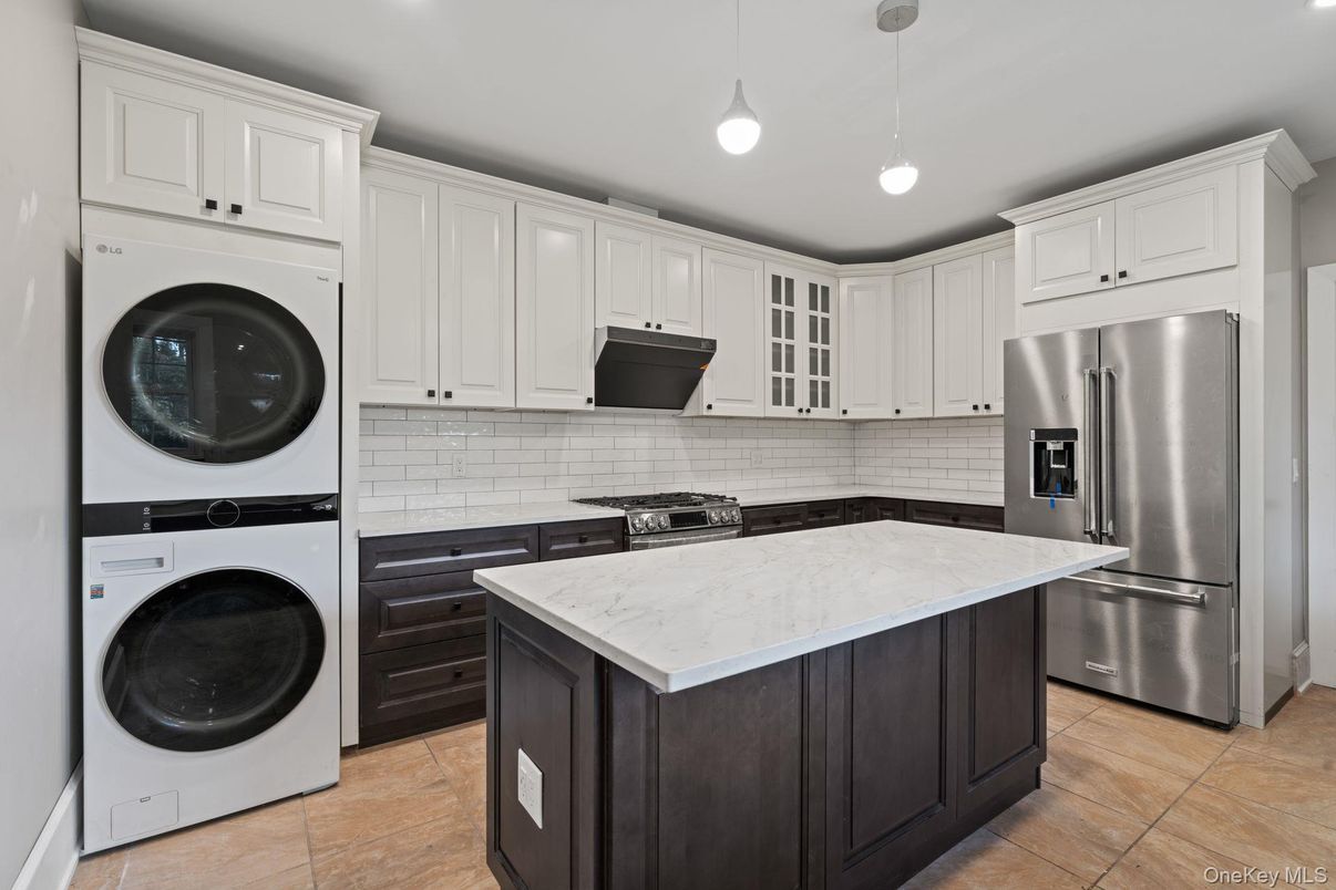 Interior, Kitchen, Pendant Lights, Recessed Lighting, Washer