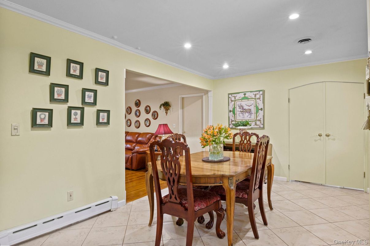 Dining room, Interior, Recessed Lighting, Wood Texture Flooring
