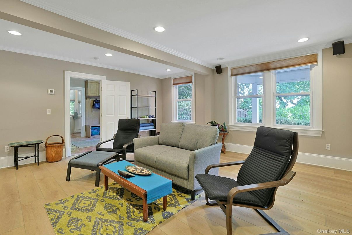 Interior, Living room, Recessed Lighting, Wood Texture Flooring