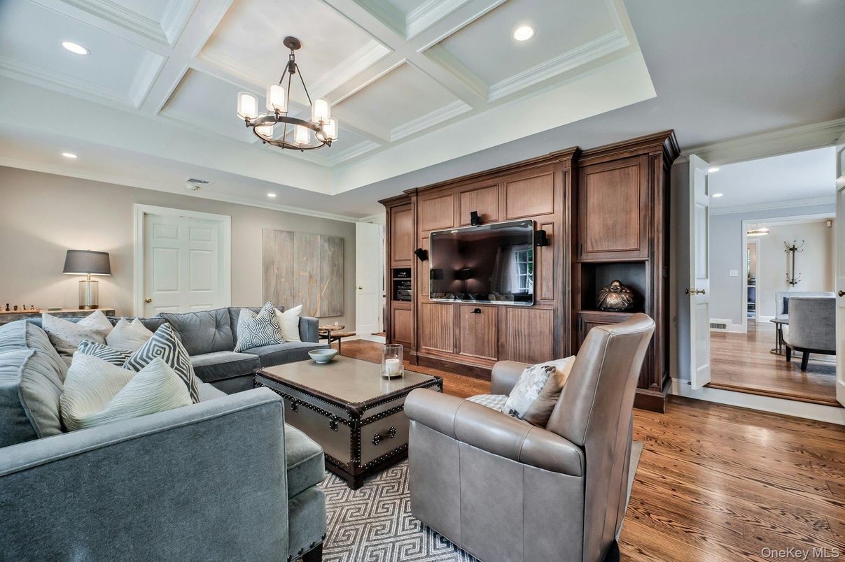 Chandelier, Interior, Living room, Recessed Lighting, Wood Texture Flooring