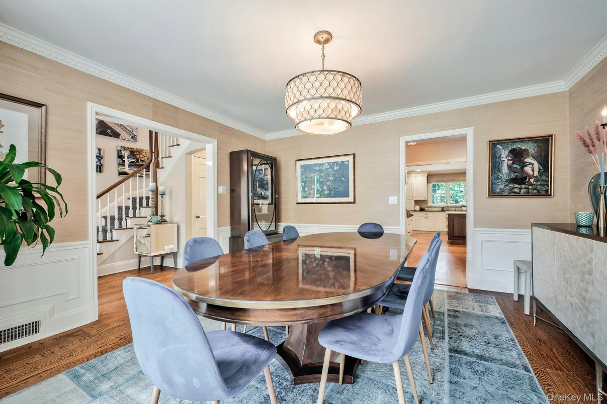 Chandelier, Dining room, Interior, Pendant Lights, Wood Texture Flooring