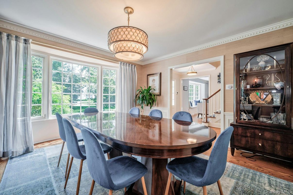 Chandelier, Dining room, Interior, Wood Texture Flooring