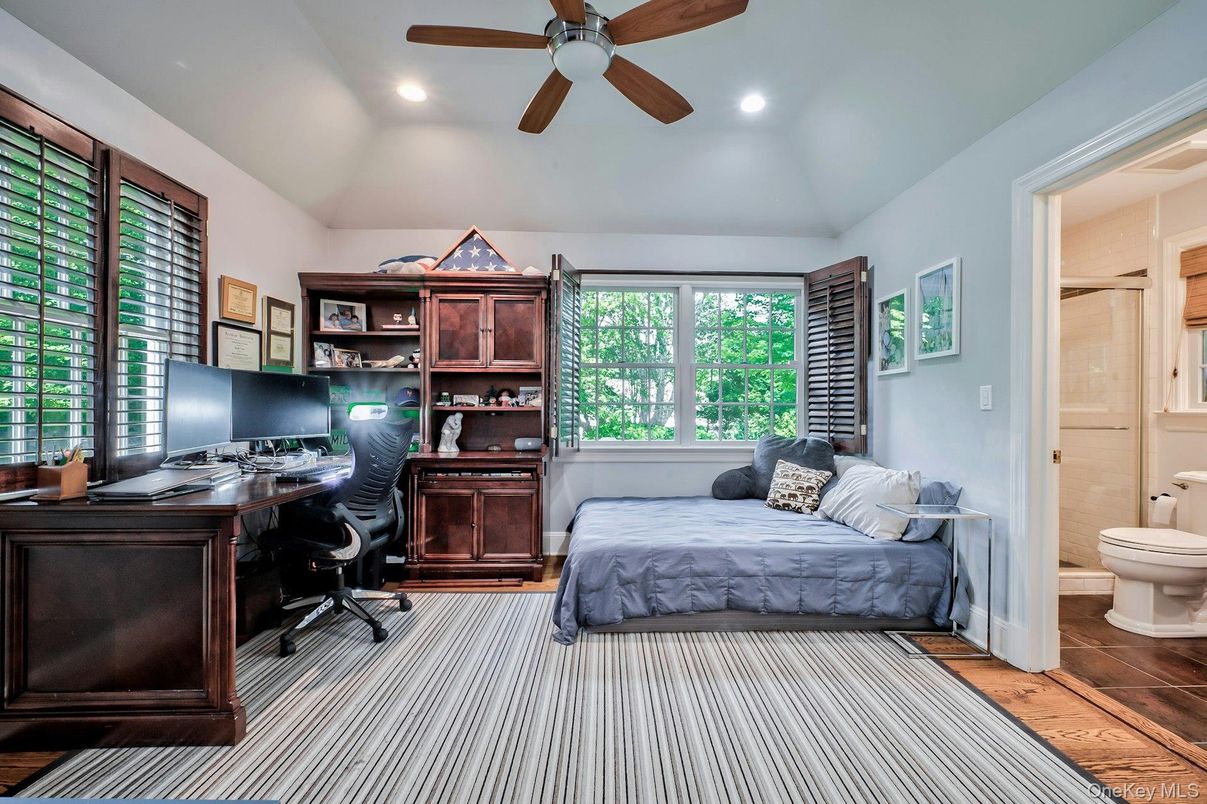 Bathroom, Bedroom, Home Office, Interior, Recessed Lighting, Wood Texture Flooring