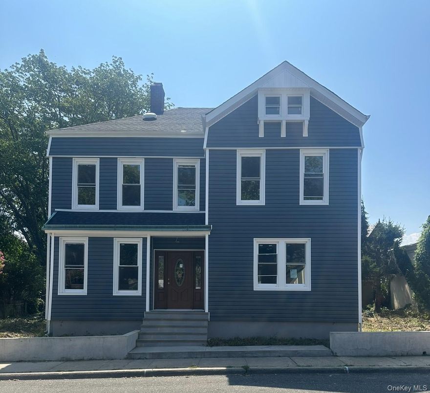 Exterior, Facade, Farmhouse