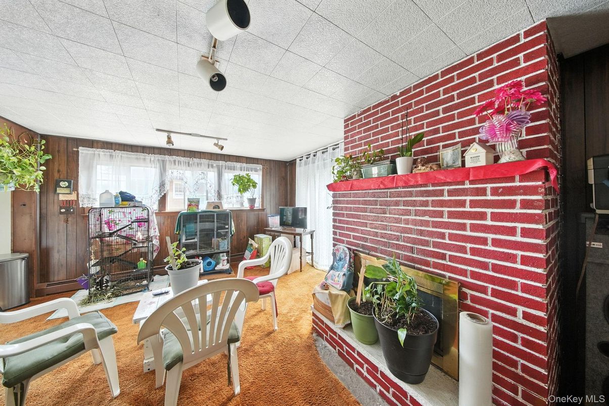 Dining room, Interior