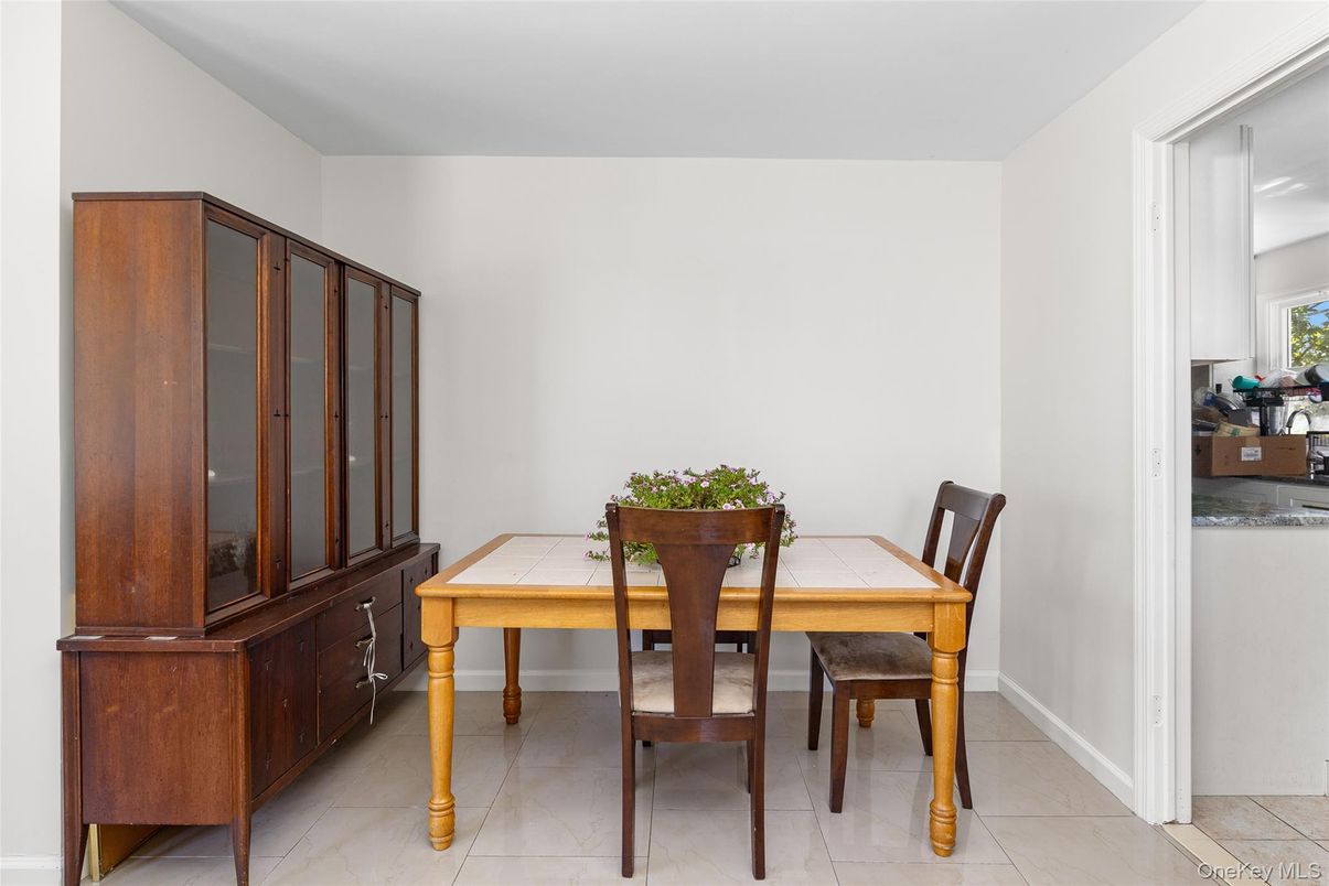 Dining room, Interior