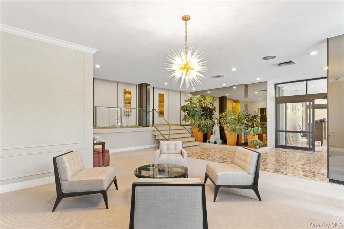 Interior, Living room, Pendant Lights, Recessed Lighting