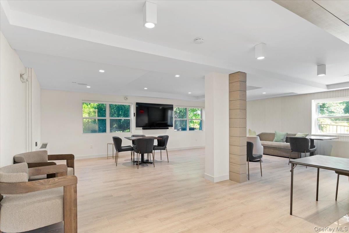 Dining room, Interior, Living room, Recessed Lighting, Wood Texture Flooring