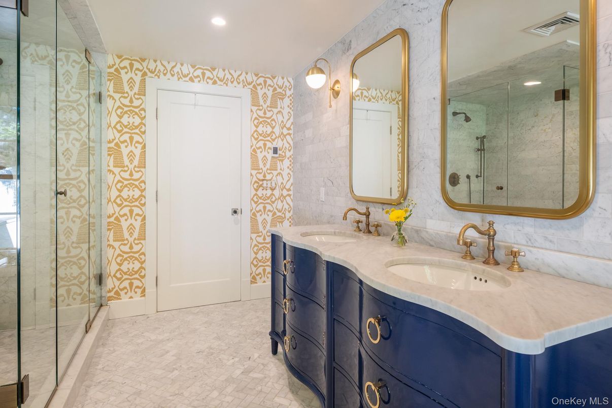 Bathroom, Dual Sink Vanities, Glass Shower, Interior, Recessed Lighting