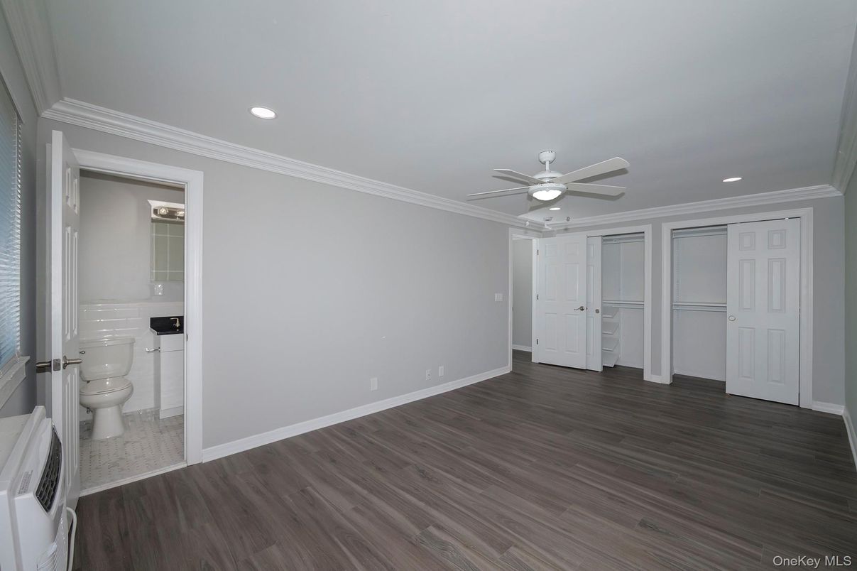 Bathroom, Empty room, Interior, Recessed Lighting, Wood Texture Flooring