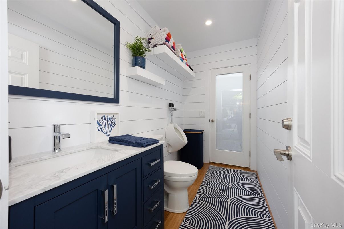 Bathroom, Interior, Recessed Lighting, Wood Texture Flooring