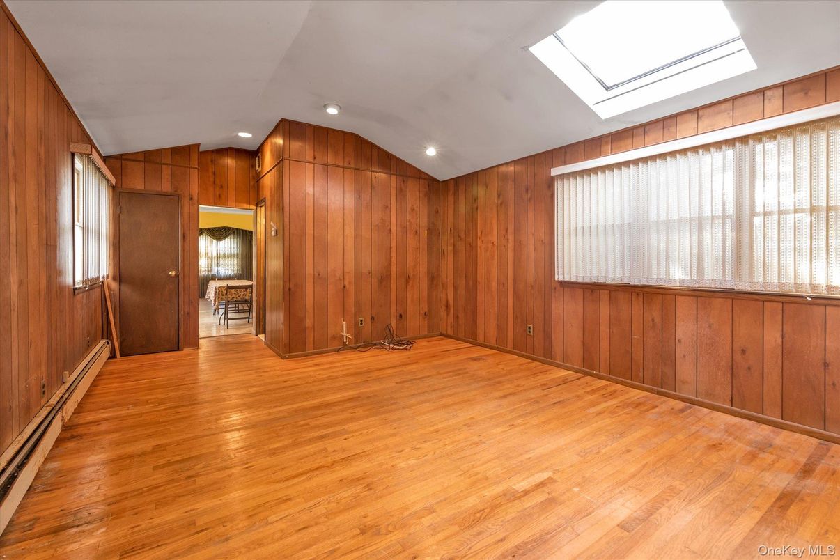 Empty room, Interior, Recessed Lighting, Wood Texture Flooring, Wooden Walls