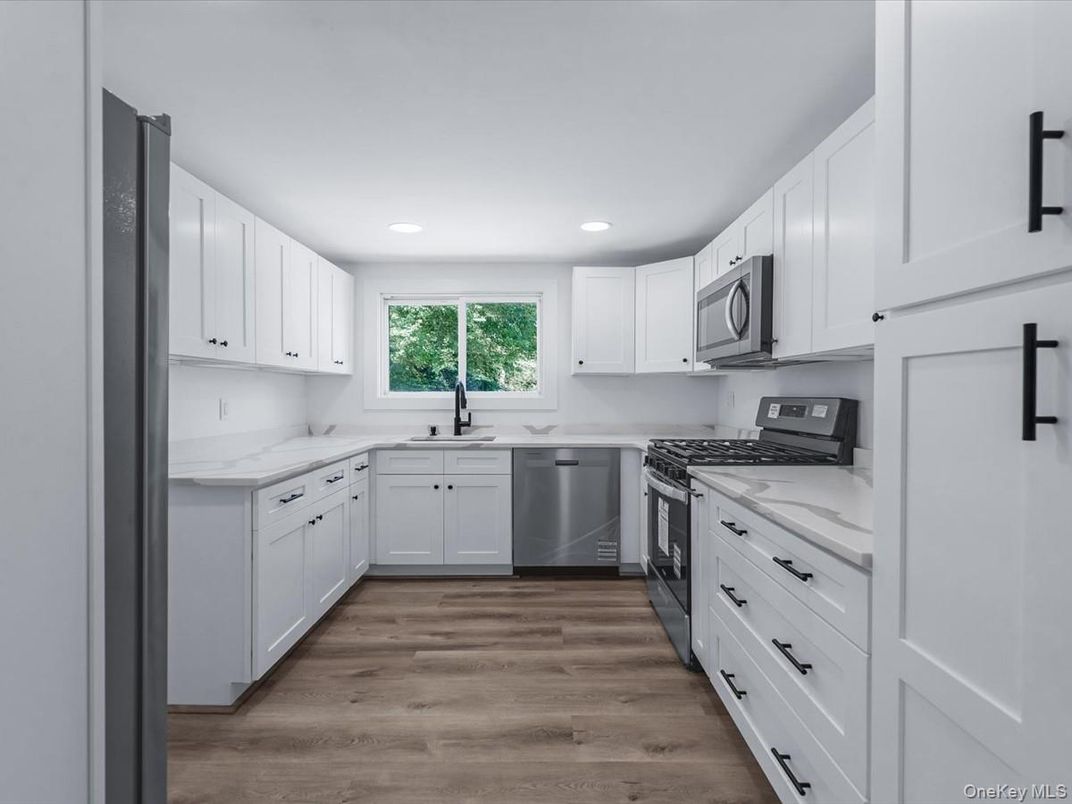 Interior, Kitchen, Recessed Lighting, Wood Texture Flooring