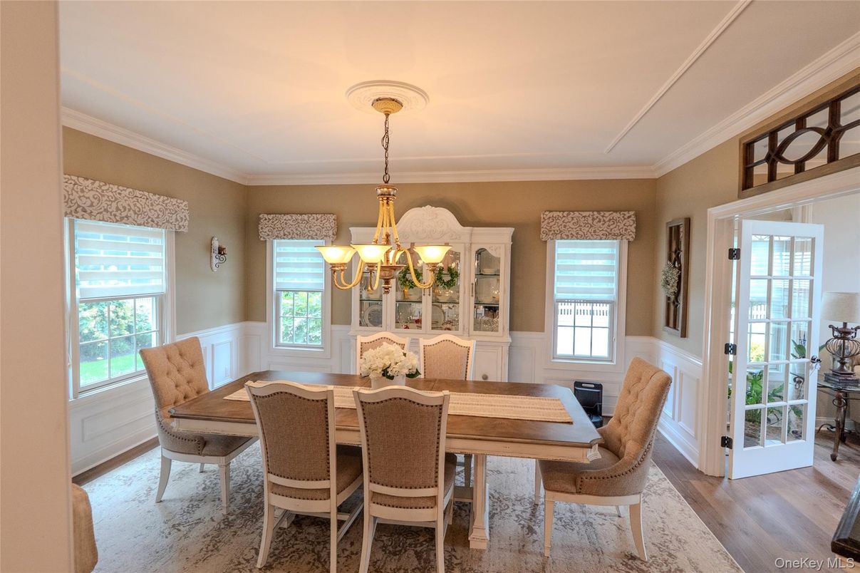 Chandelier, Dining room, Interior, Wood Texture Flooring