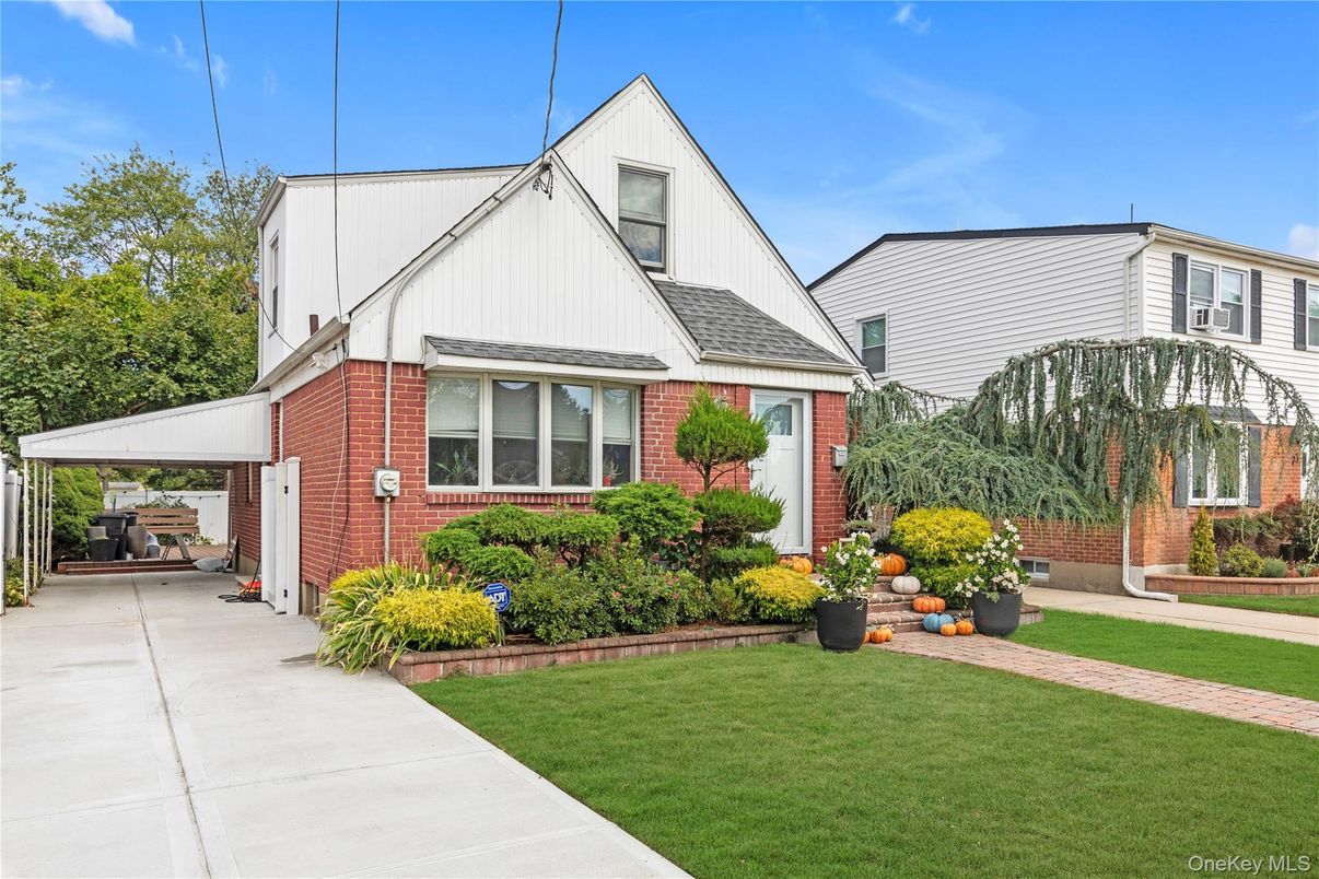 Exterior, Facade, Brick Facade, Tudor Revival