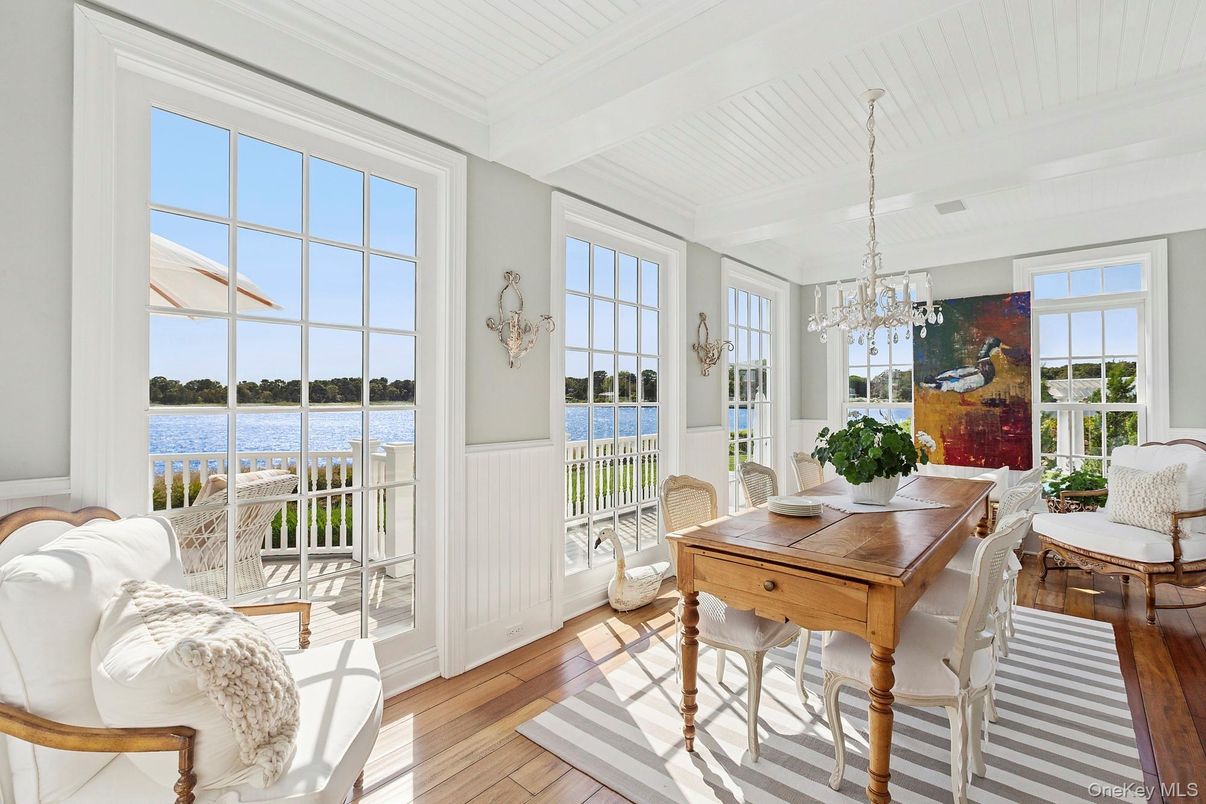 Chandelier, Dining room, Interior, Water, Wood Texture Flooring