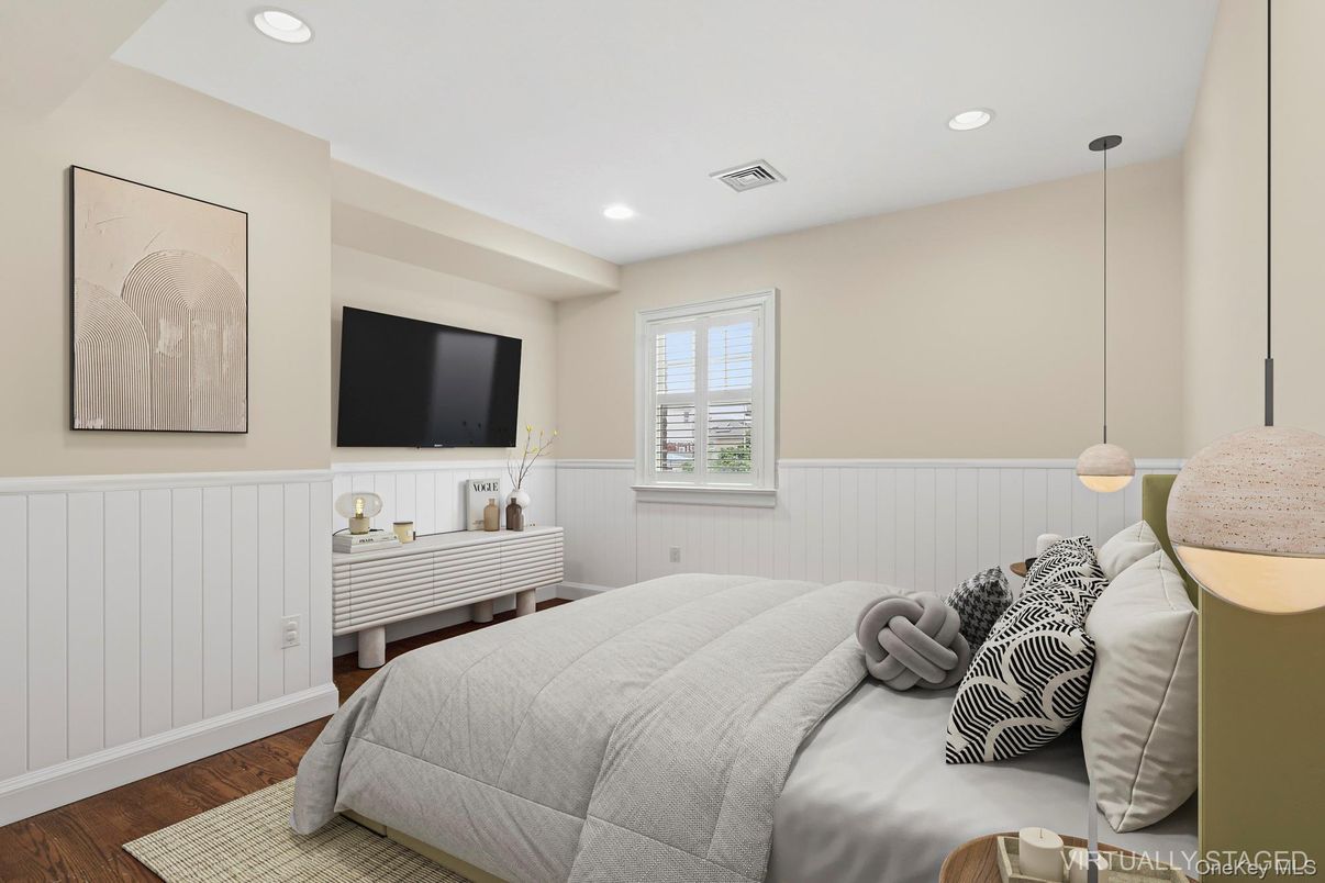 Bedroom, Interior, Pendant Lights, Recessed Lighting, Wood Texture Flooring