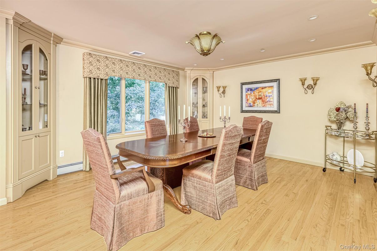 Dining room, Interior, Recessed Lighting, Wood Texture Flooring