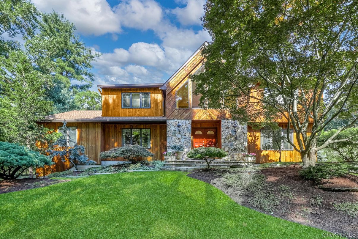 Backyard, Exterior, Facade, Log Home