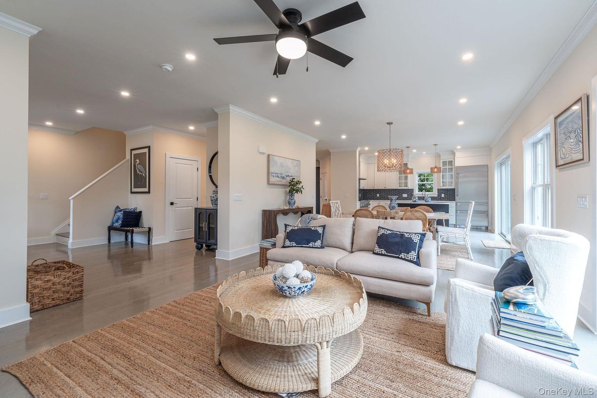 Chandelier, Dining room, Interior, Kitchen, Living room, Recessed Lighting, Wood Texture Flooring