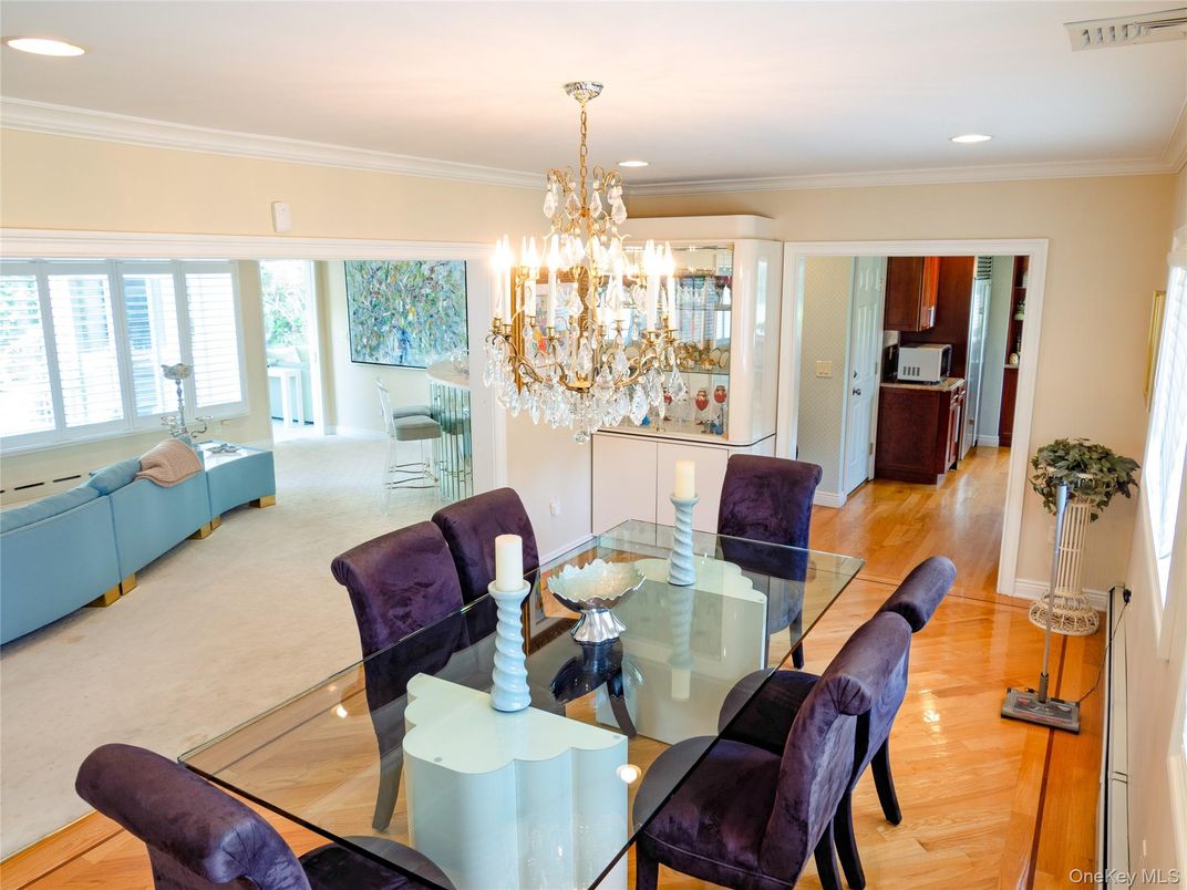 Chandelier, Dining room, Interior, Living room, Recessed Lighting, Wood Texture Flooring