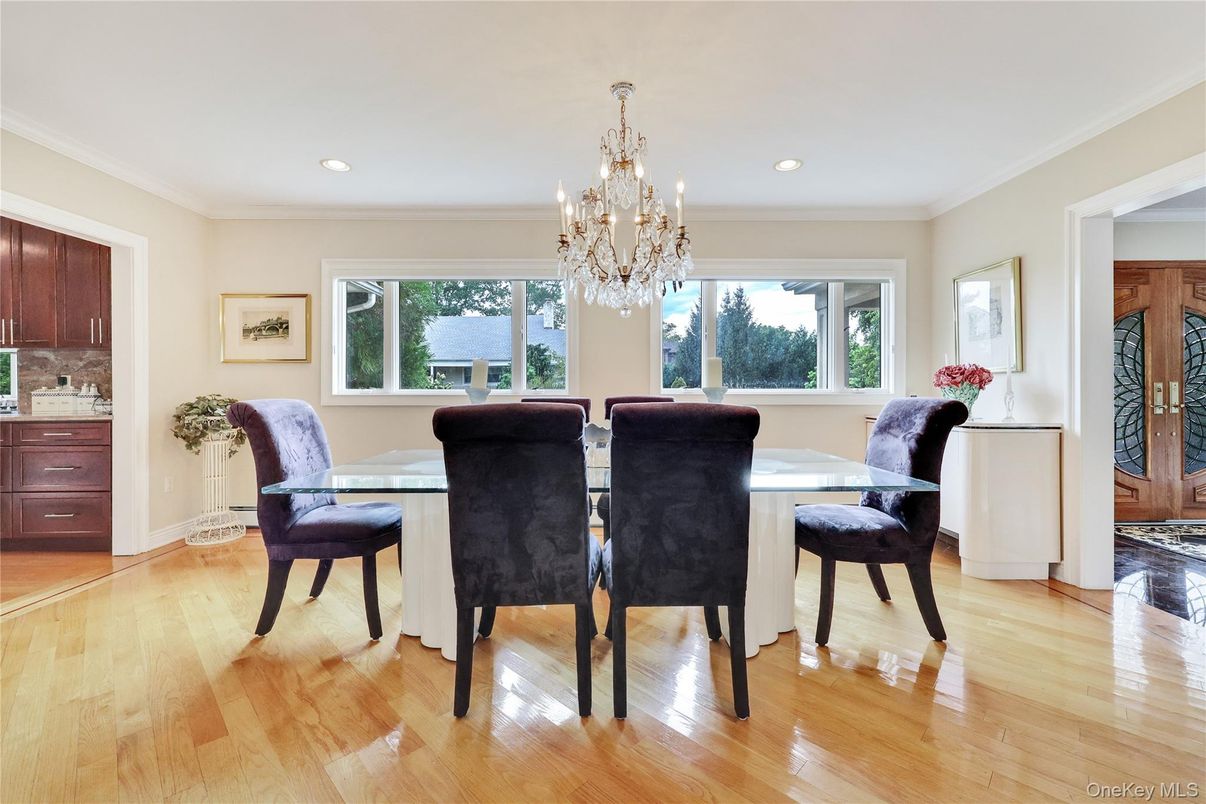 Chandelier, Dining room, Interior, Recessed Lighting, Wood Texture Flooring
