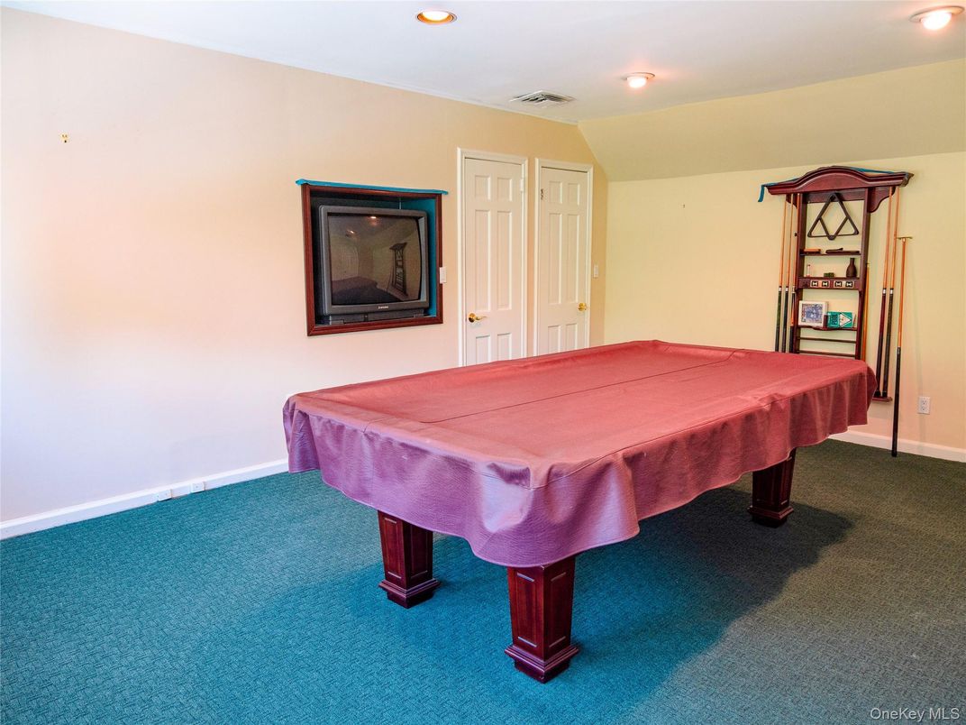 Billiard Table, Game Room, Interior, Recessed Lighting