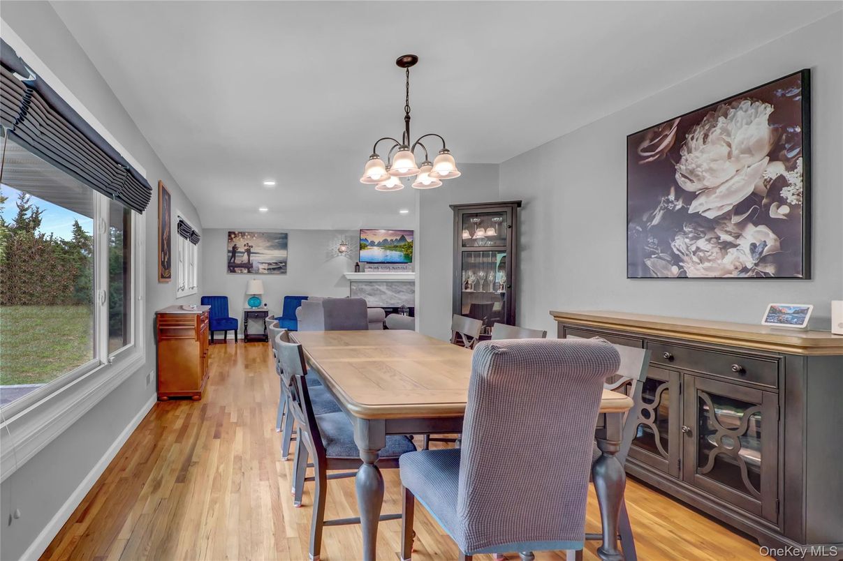 Chandelier, Dining room, Interior, Pendant Lights, Recessed Lighting, Wood Texture Flooring