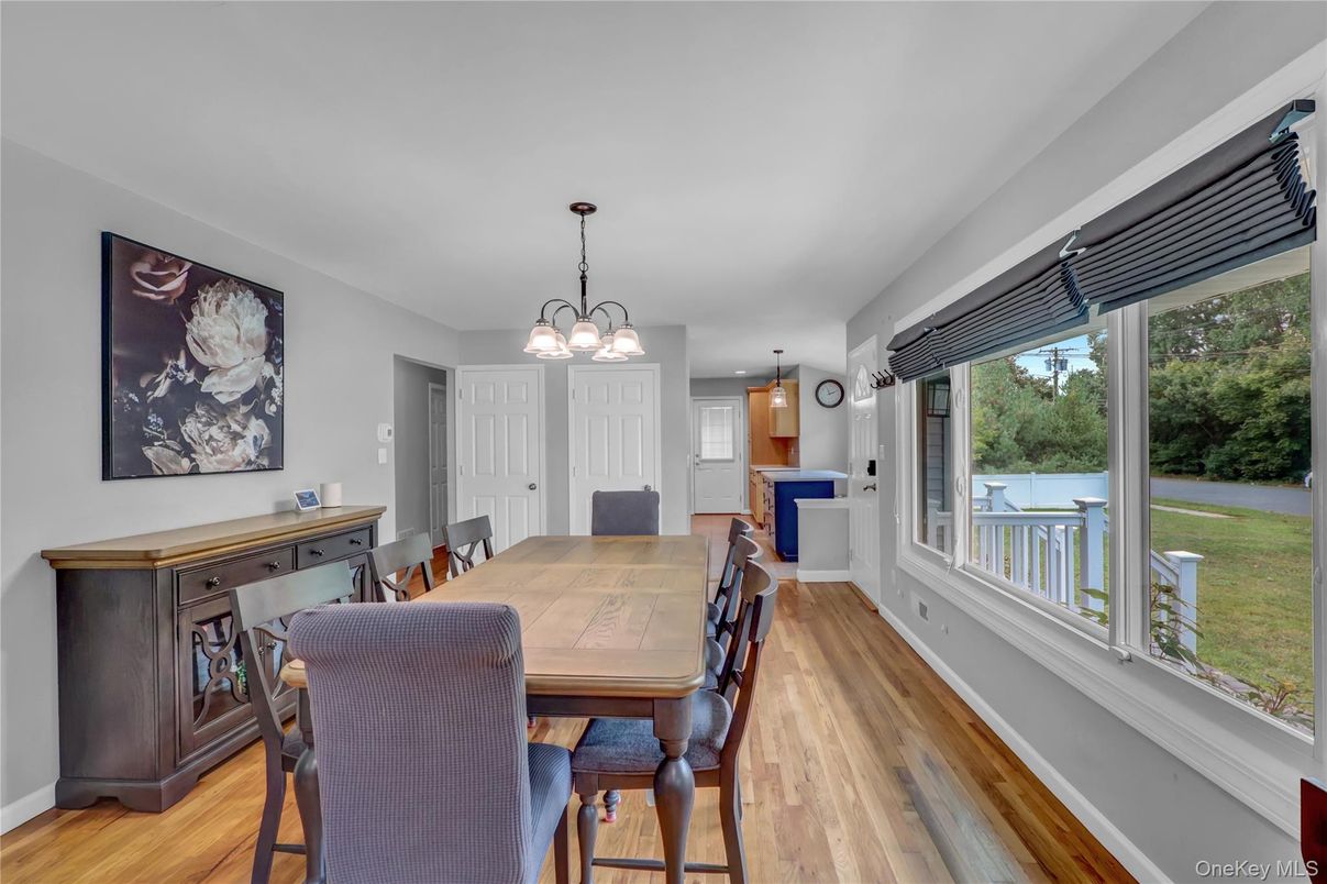 Chandelier, Dining room, Interior, Pendant Lights, Wood Texture Flooring