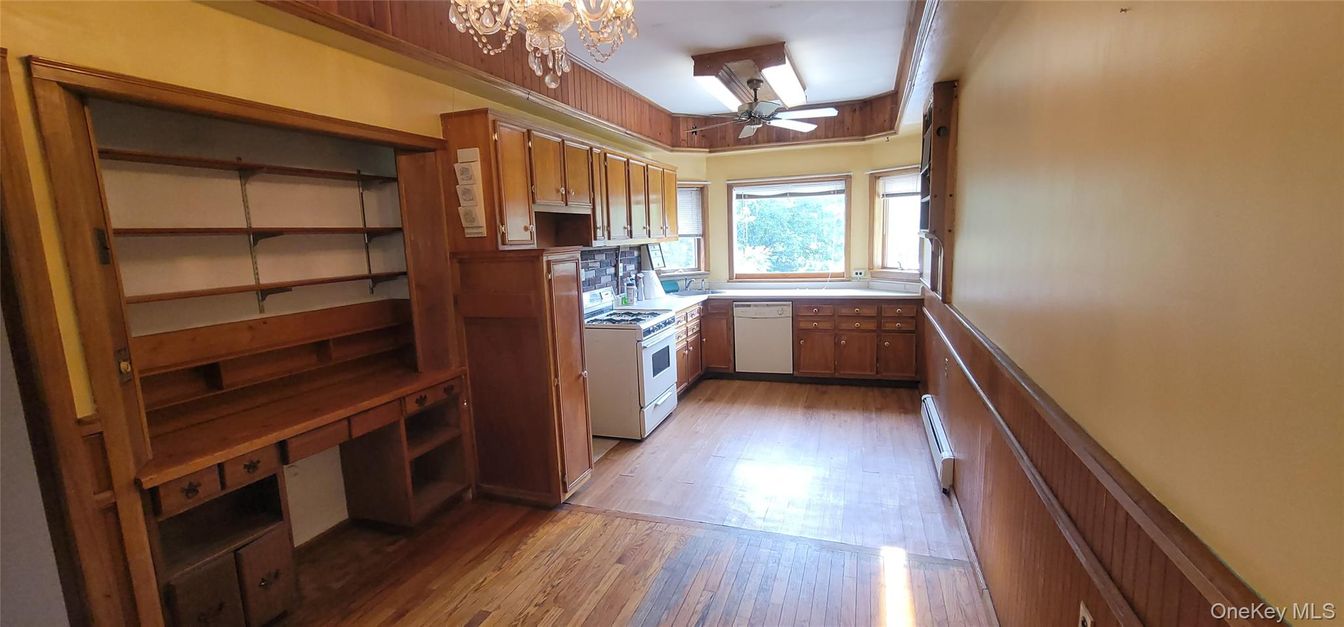 Chandelier, Interior, Kitchen, Wood Texture Flooring