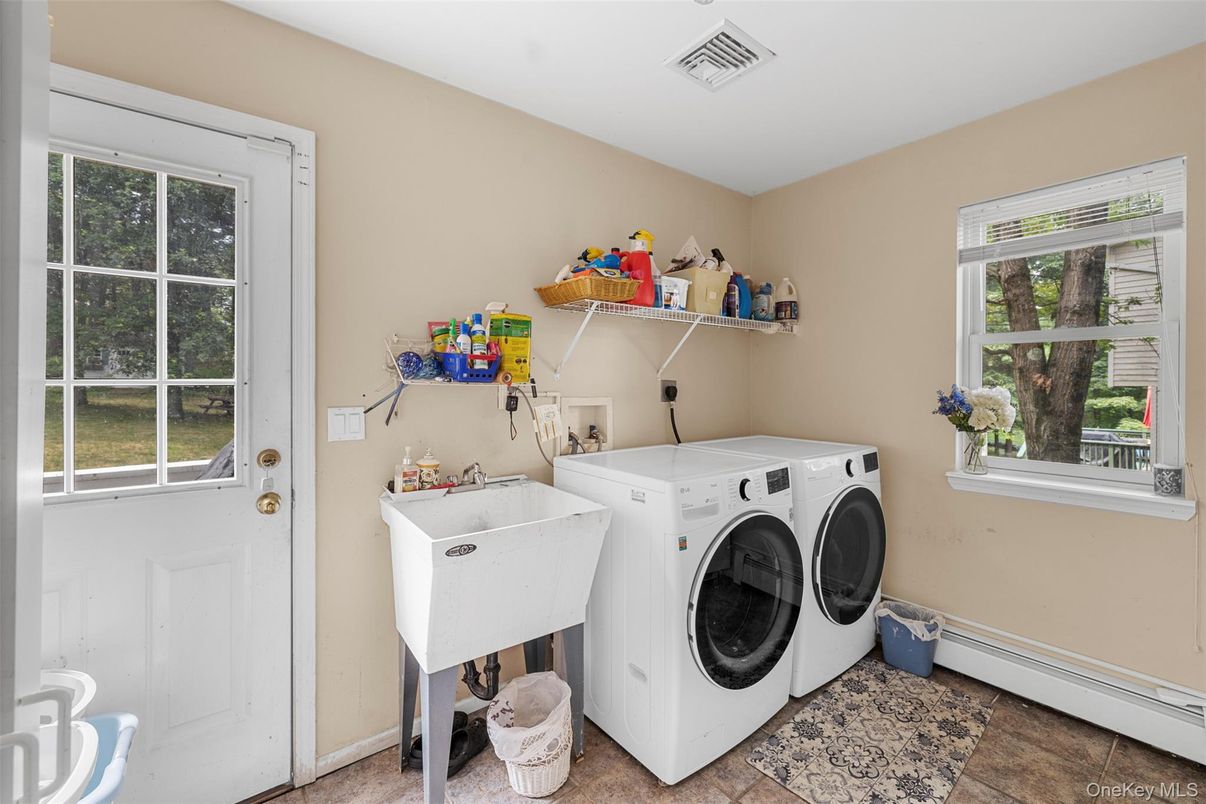 Interior, Washer